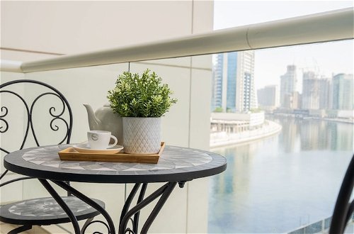 Photo 16 - Fancy 1BR with Canal Views
