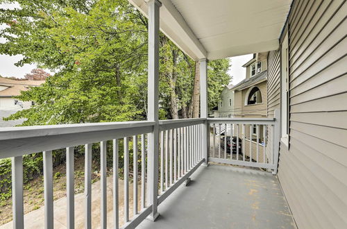 Photo 31 - Bright Springfield Apartment w/ 2 Balconies