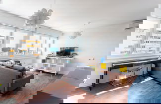 Foto 1 - Comfortable apt With Great City and sea View