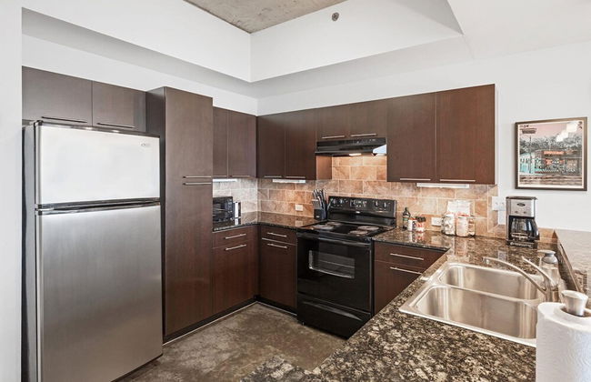 Austin Captivating 1BD 1BA 2nd Street District Apartment - Photo 5