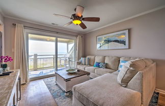 Foto 2 - Beachfront Condo w/ Unobstructed Ocean Views