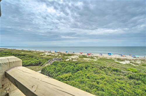 Foto 11 - Beachfront Condo w/ Unobstructed Ocean Views