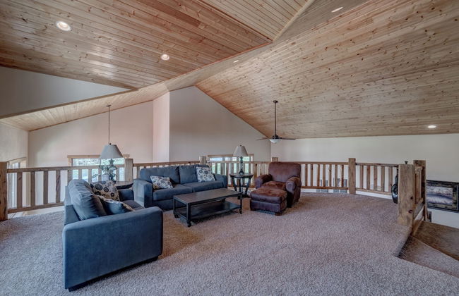 Avalanche Chalet at Terry Peak - Photo 18