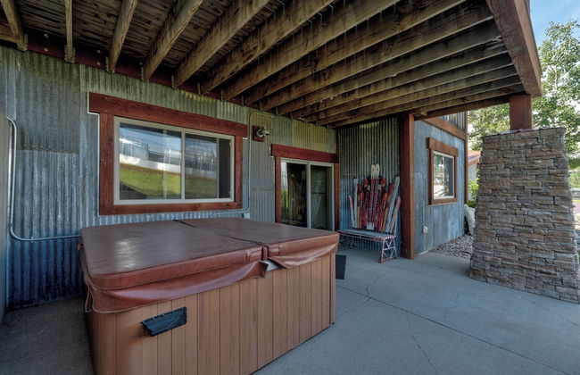Avalanche Chalet at Terry Peak - Photo 28