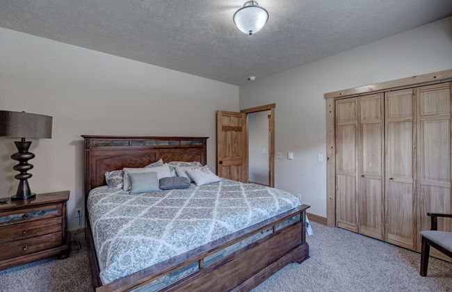 Avalanche Chalet at Terry Peak - Photo 10
