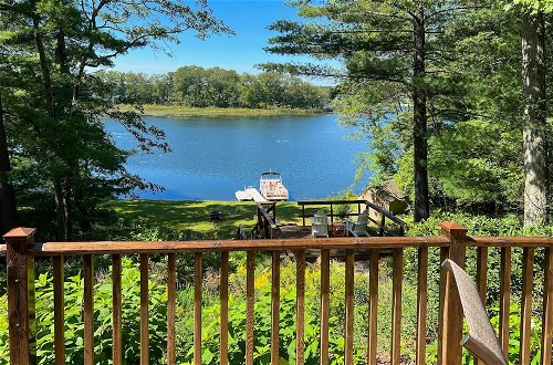 Foto 8 - Cozy Lakeside Cottage: Pontoon, Kayaks, Grill