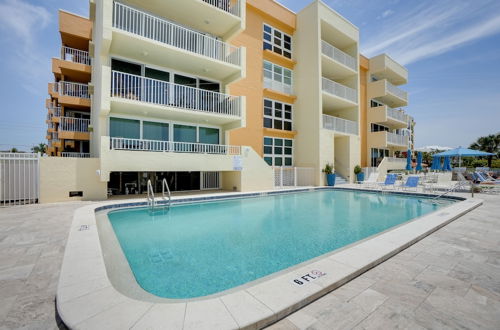 Foto 17 - Tranquil Redington Beach Condo w/ Beach Access