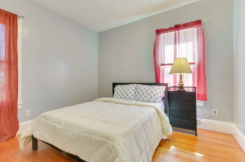 Foto 6 - Convenient Springfield Apartment 3 Mi to Downtown