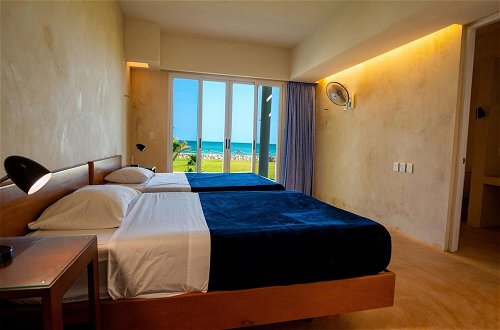 Foto 31 - Stunning Beachfront Suites Fiber Optic East of Progreso
