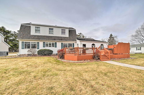 Photo 8 - Spacious Michigan Home w/ Private Hot Tub