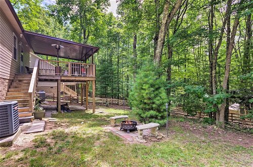 Photo 19 - Cozy Home w/ Covered Deck by Beech Mountain Skiing