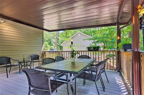 Photo 26 - Cozy Home w/ Covered Deck by Beech Mountain Skiing