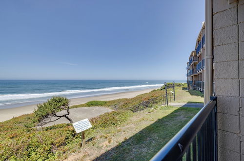 Photo 17 - Resort Lincoln Condo w/ Ocean Views & Pool Access