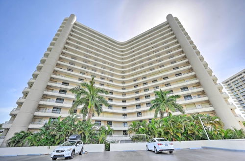 Photo 21 - Beachfront Marco Island Condo w/ Pool Access