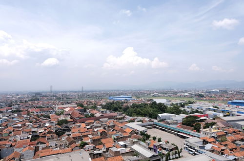 Photo 18 - Homey And Cozy 2Br At Mekarwangi Square Cibaduyut Apartment