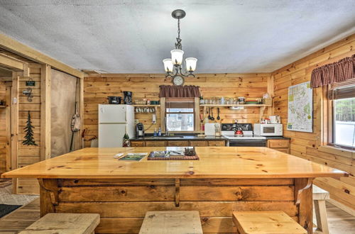 Foto 9 - Pet-friendly Brantingham Cabin by ATV Trails