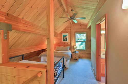 Foto 21 - Leavenworth Cabin 3 Mi to Lake Wenatchee: Hot Tub