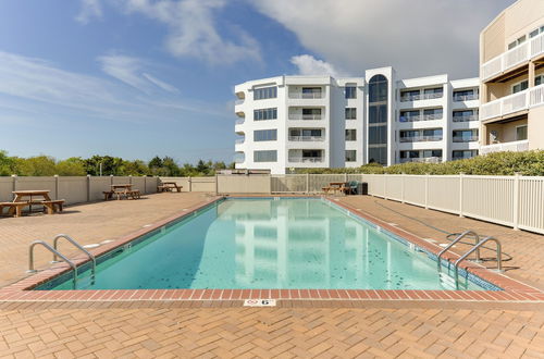 Foto 1 - Brigantine Condo w/ Beach Access & Pool Views