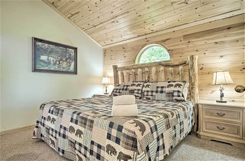 Photo 18 - Rustic Pigeon Forge Home w/ Private Hot Tub
