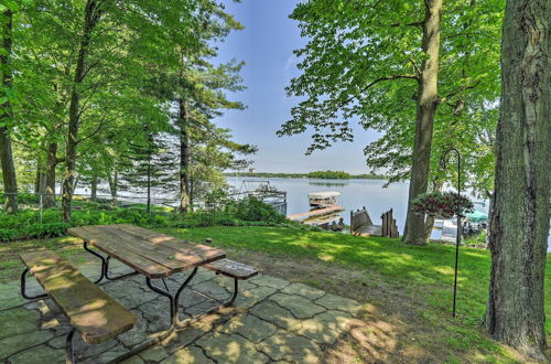 Foto 28 - White Lake Home W/patio, Fire Pit, Boat Dock