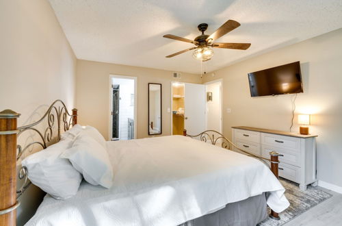 Photo 5 - Cozy Kissimmee Condo Rental: 6 Mi to Disney World