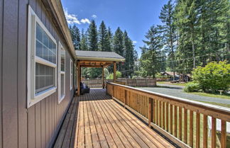 Photo 3 - Packwood Cabin <20 Mi to Mt Rainier Adventure