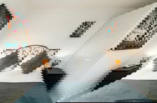 Foto 5 - Luxury Islington Apartment with Balcony
