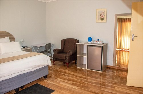 Photo 4 - Neat one Bedroom in Morningside Guesthouse - 2091