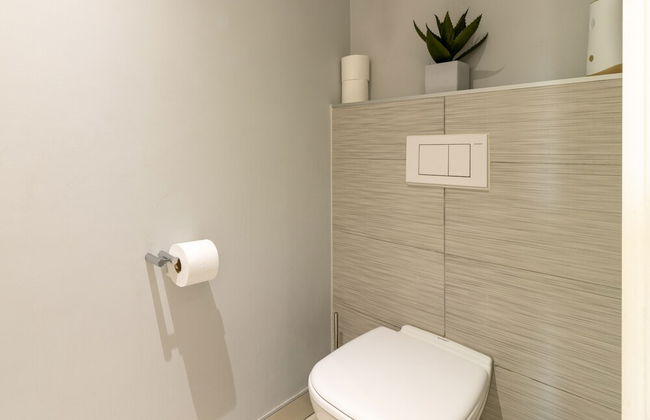 Experience Uninterrupted Comfort Fully Furnished 2br Flat Free From Loadsheding - Foto 11