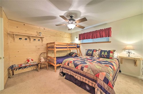 Photo 13 - Cozy Camp Connell Abode w/ Large Game Room