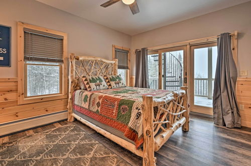 Photo 6 - Rustic 3-story Pittsburg Cabin w/ Lake & Mtn Views