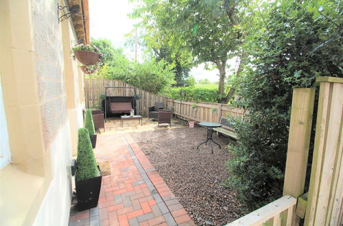 Photo 24 - 3 Bedrooms 2 Bath Cottage Balcony Garden Dogs Free