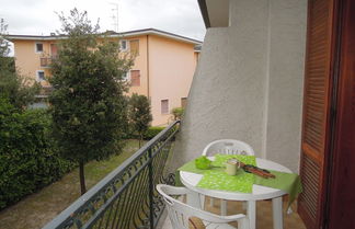 Photo 1 - Villa With Garden and Barbeque 250m From the sea