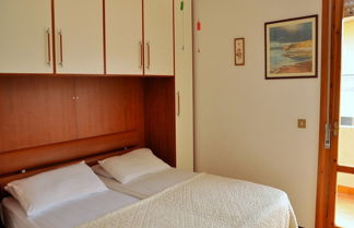 Photo 2 - Colourful Flat With Balcony in Bibione - Beahost