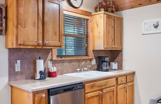 Milby Hideaway - On-site Amenities - Photo 9