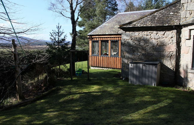 Amazing Cottage With Indoor Private Pool - Photo 20