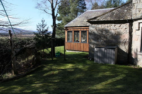 Photo 18 - Amazing Cottage With Indoor Private Pool