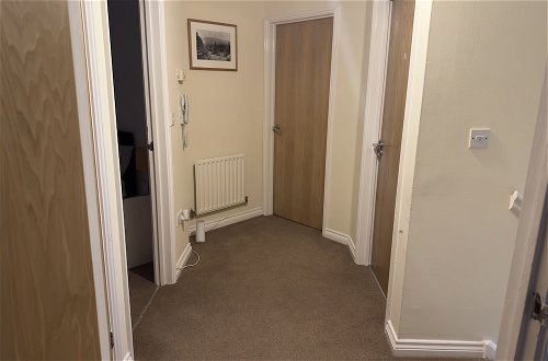 Photo 38 - Lovely 2 Bedroom Family Holiday Home in London