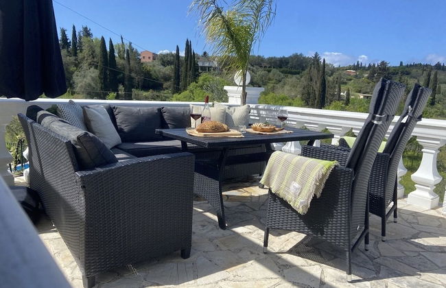 Villa in Corfu With Pool & Amazing Views - The Grove - Foto 19