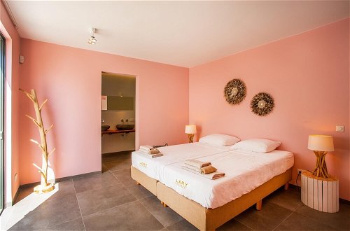 Photo 7 - Luxurious Villa Flamingo With Private Pool