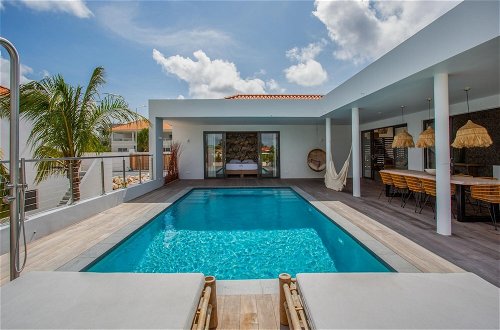 Foto 3 - Luxurious Villa Flamingo With Private Pool