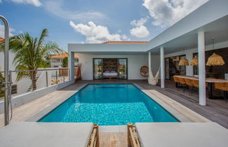 Foto 3 - Luxurious Villa Flamingo With Private Pool