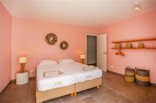 Foto 4 - Luxurious Villa Flamingo With Private Pool