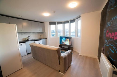 Photo 4 - Stunning 1-bed Apartment in London