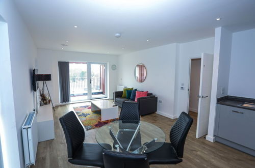 Photo 19 - Captivating 1-bed Apartment in London