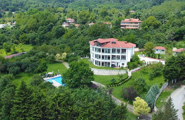 Beyaz Köşk Geyve - Foto 1