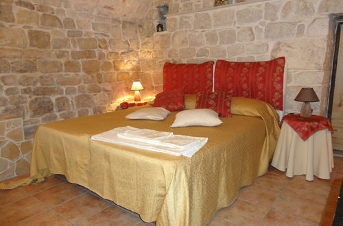 Photo 2 - The House of Petra Modica