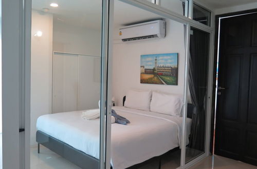 Photo 21 - 6-18 - Penthouse 3 Bedrooms Walking To Patong Beach