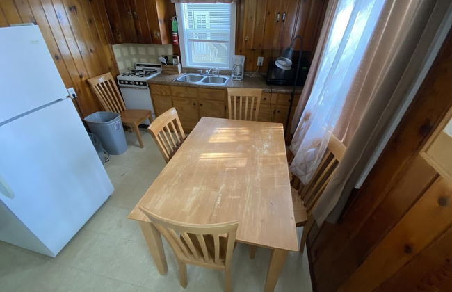 Lincolnwood Cabin 5 - Photo 8