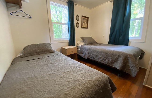 Lincolnwood Cabin 5 - Photo 2